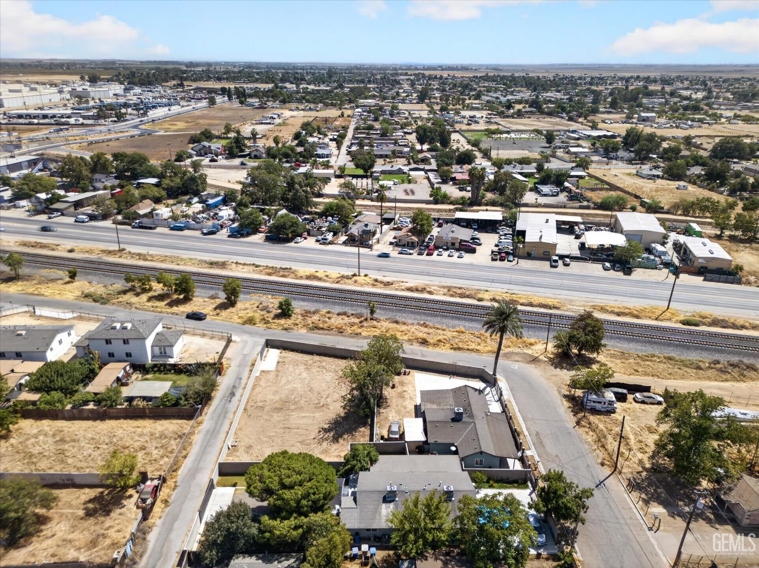 main property photo 44