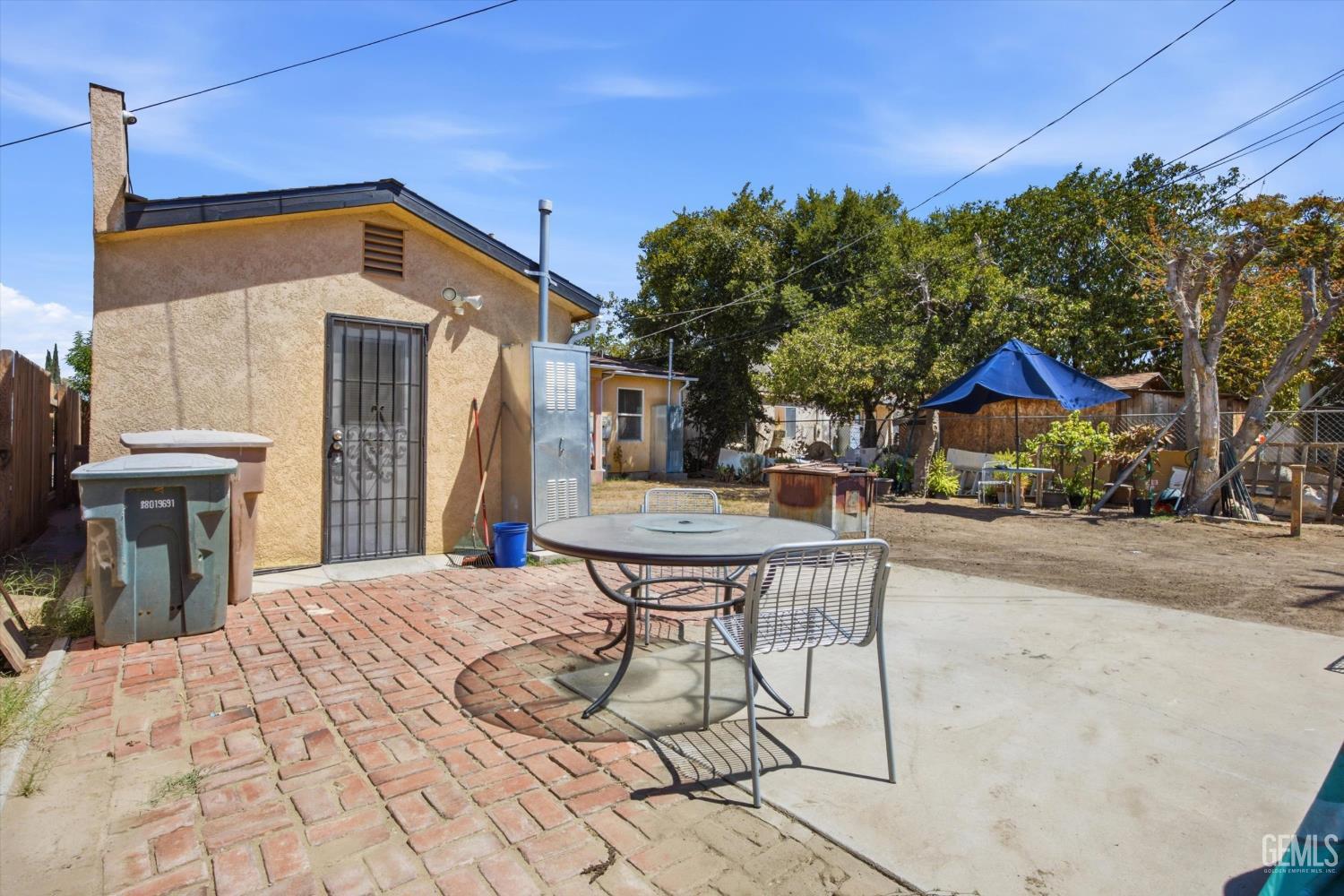 main property photo 29