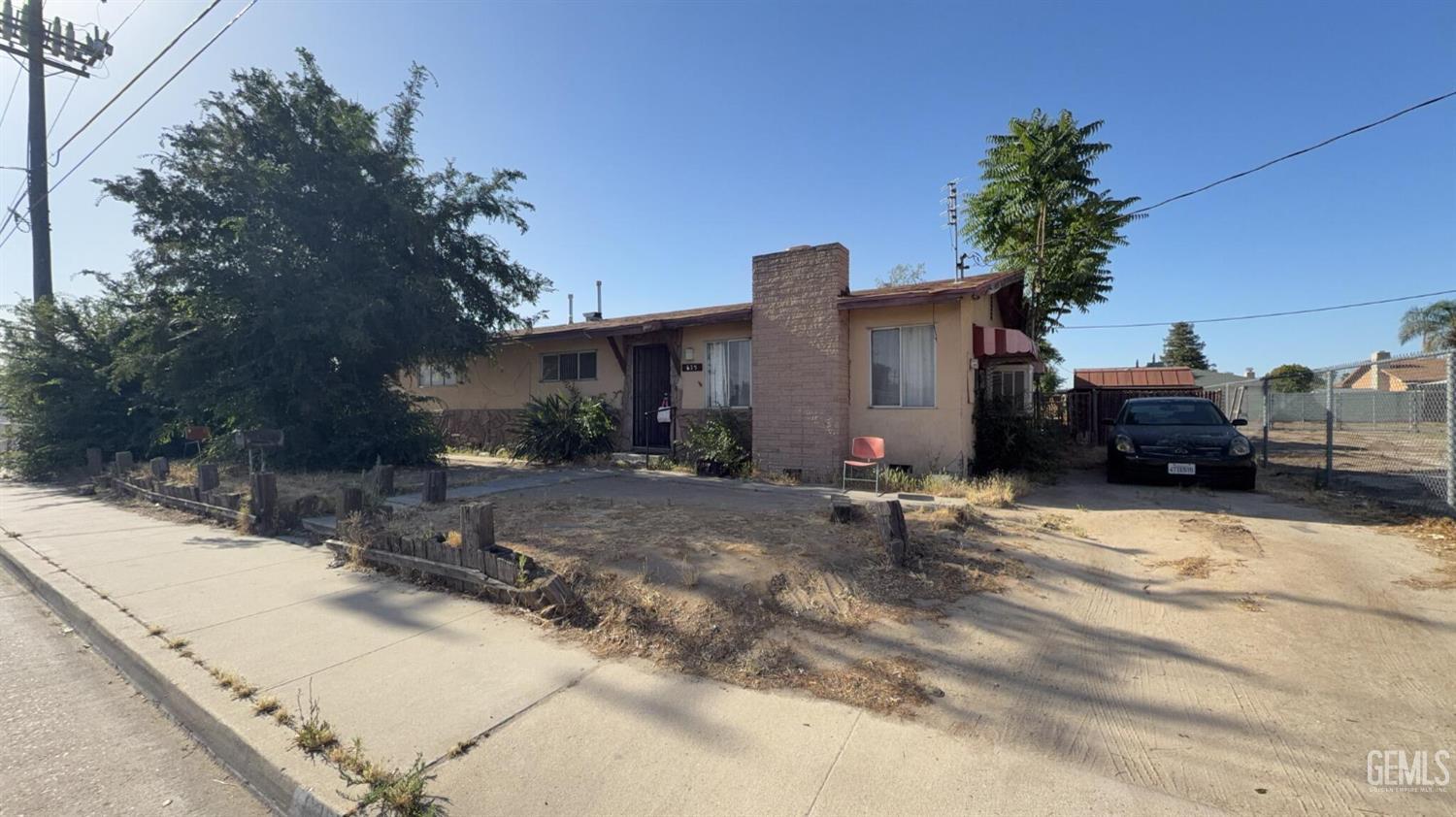 main property photo 0