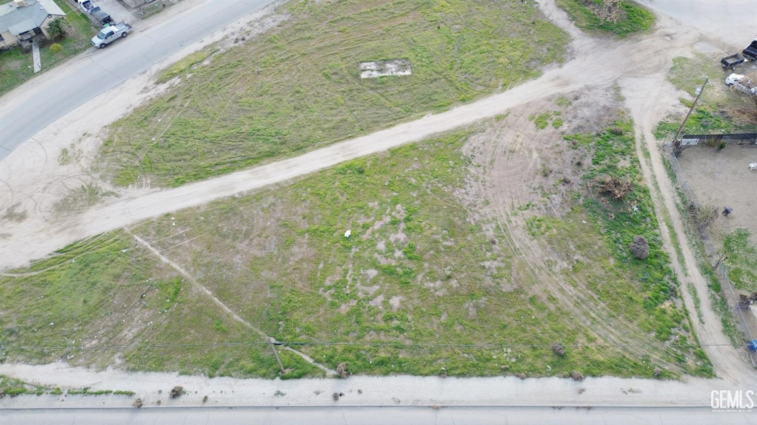 main property photo 6