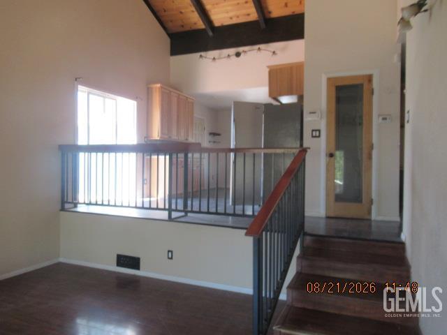 main property photo 8