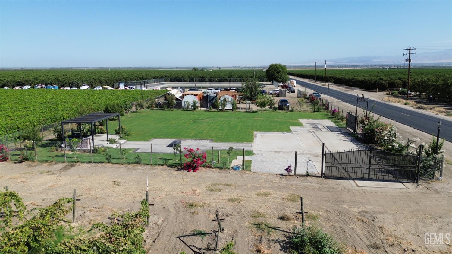main property photo 24
