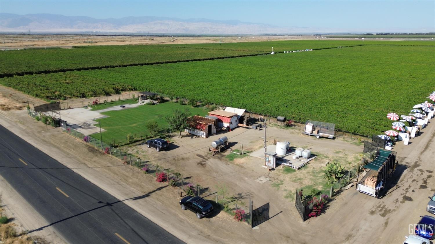 main property photo 25