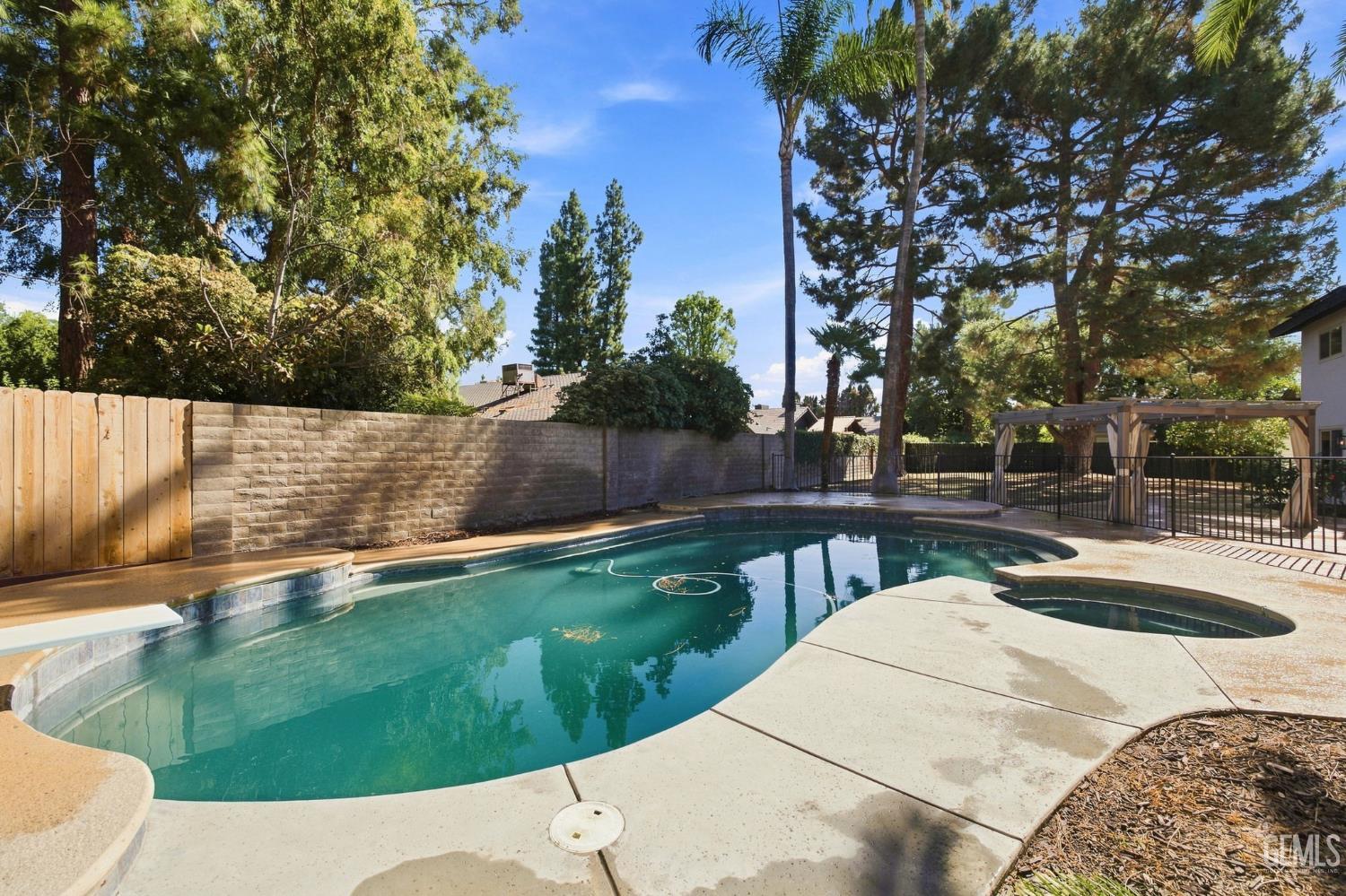 main property photo 67