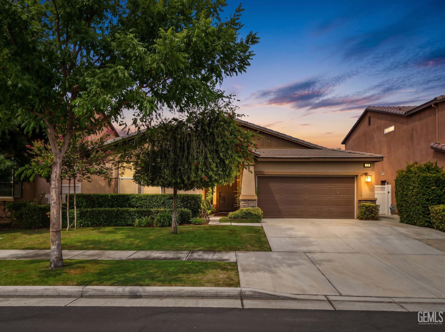 main property photo 0
