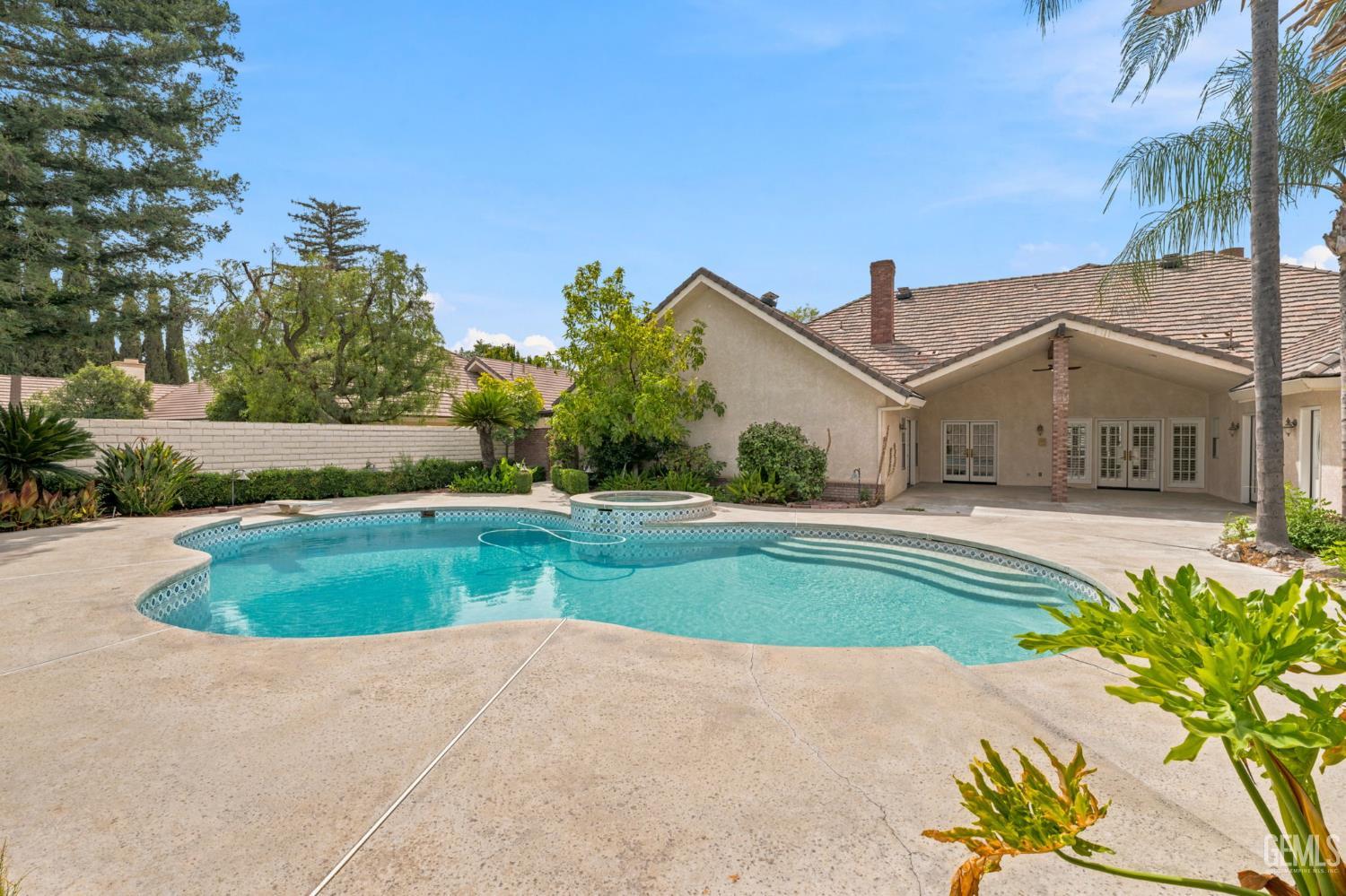 main property photo 59