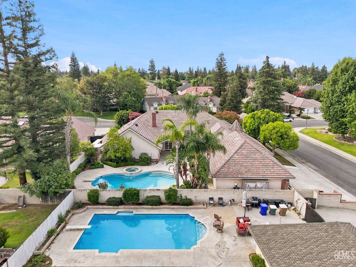 main property photo 63