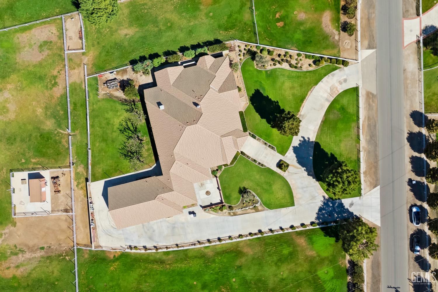 main property photo 60