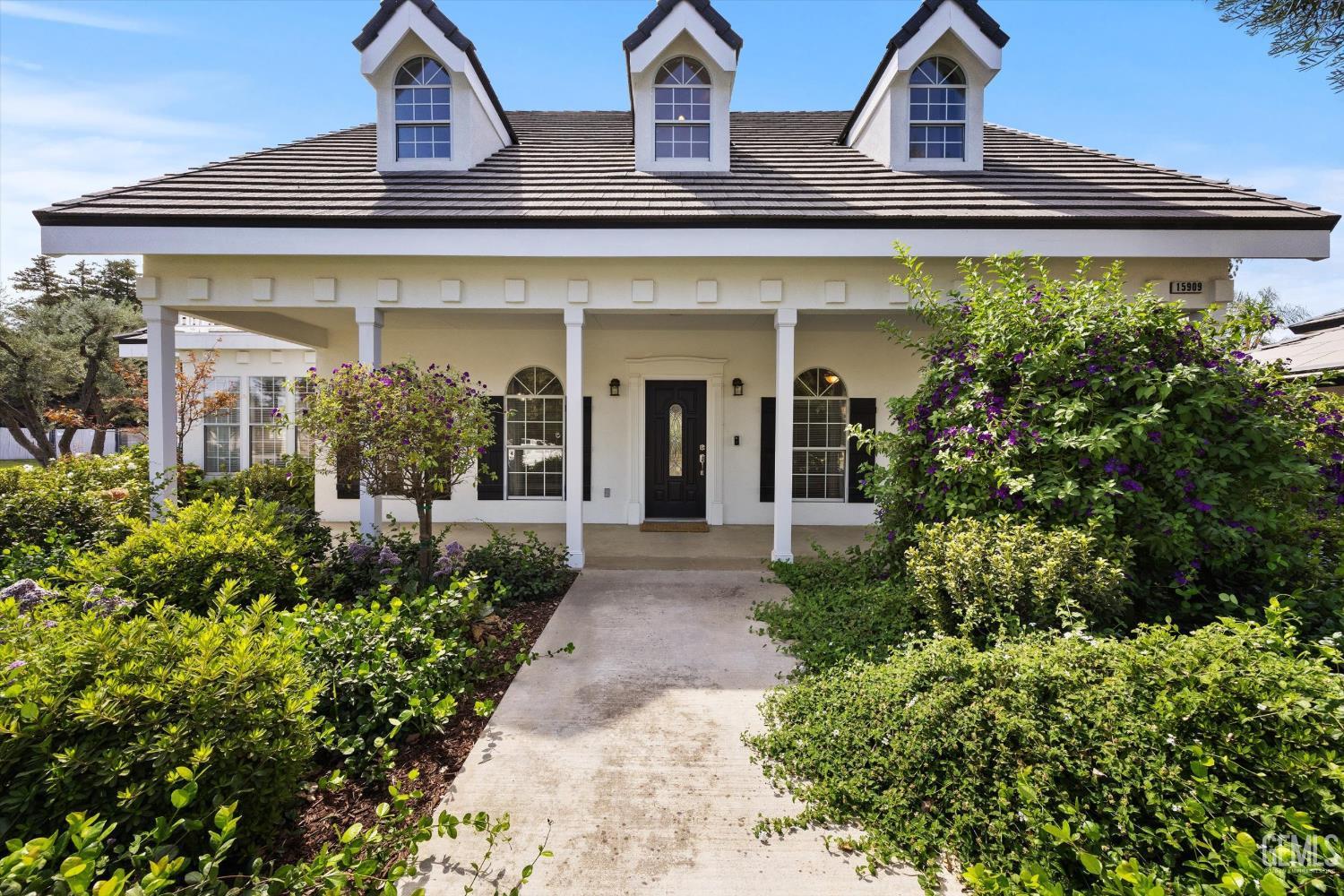 main property photo 8