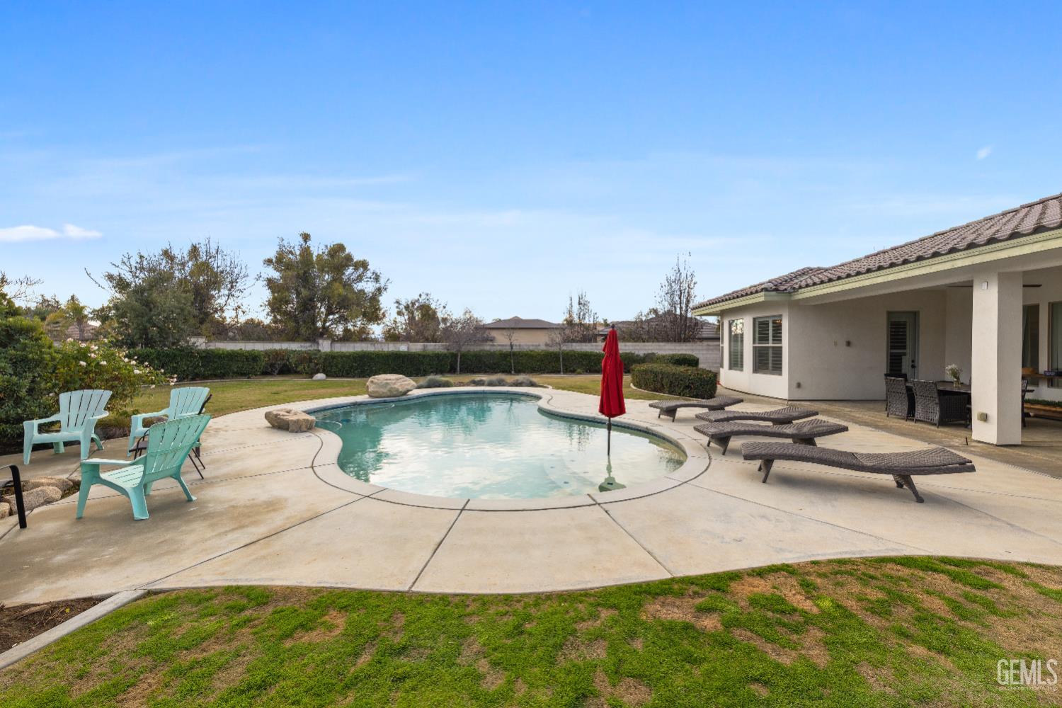 main property photo 47