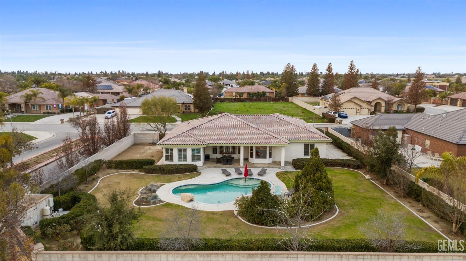 main property photo 51
