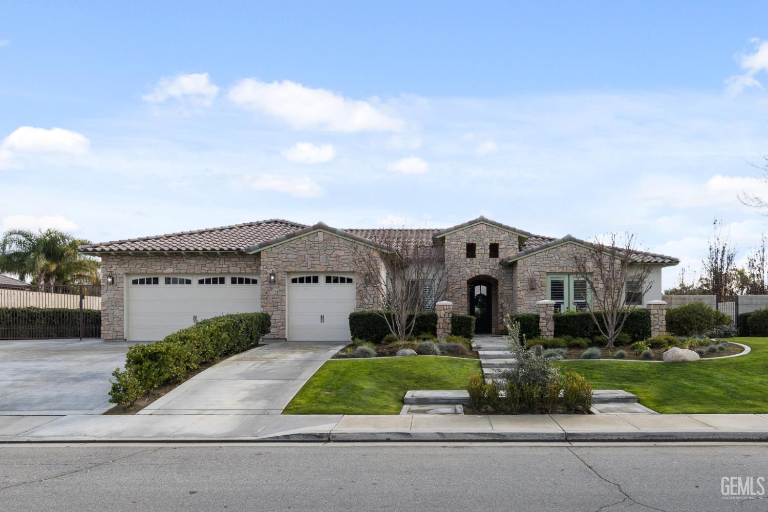 main property photo 56