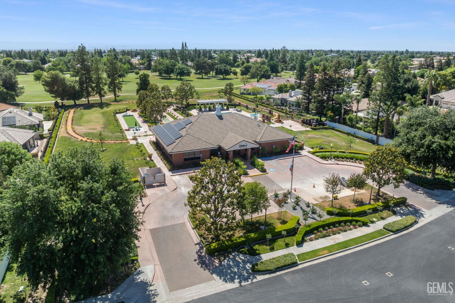 main property photo 50