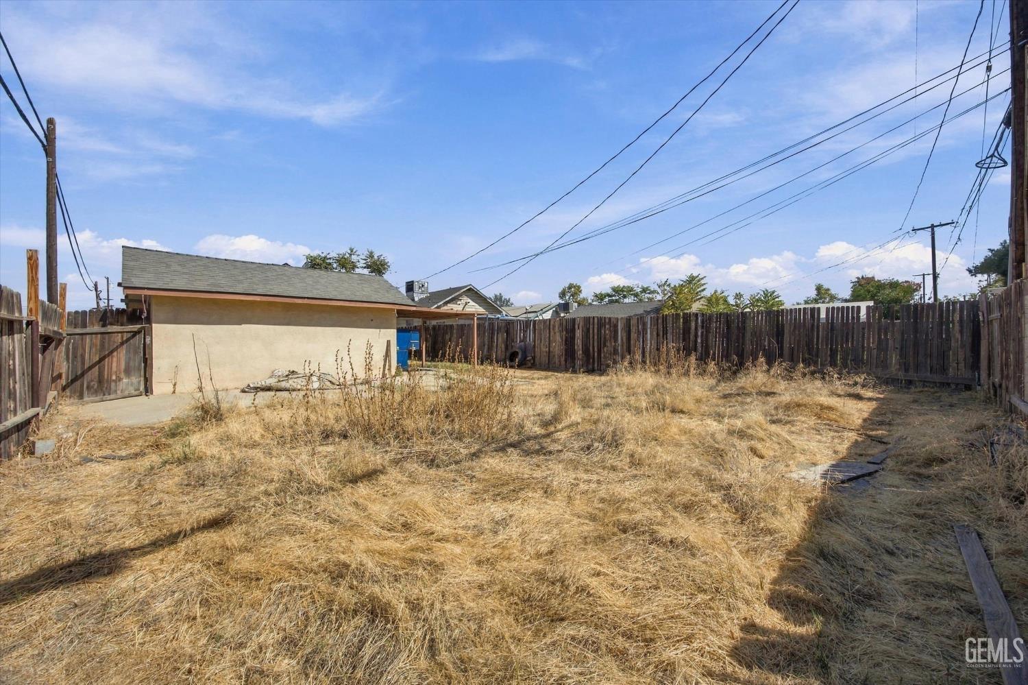 main property photo 18