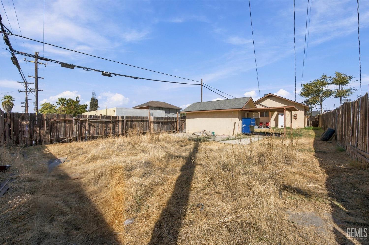 main property photo 19
