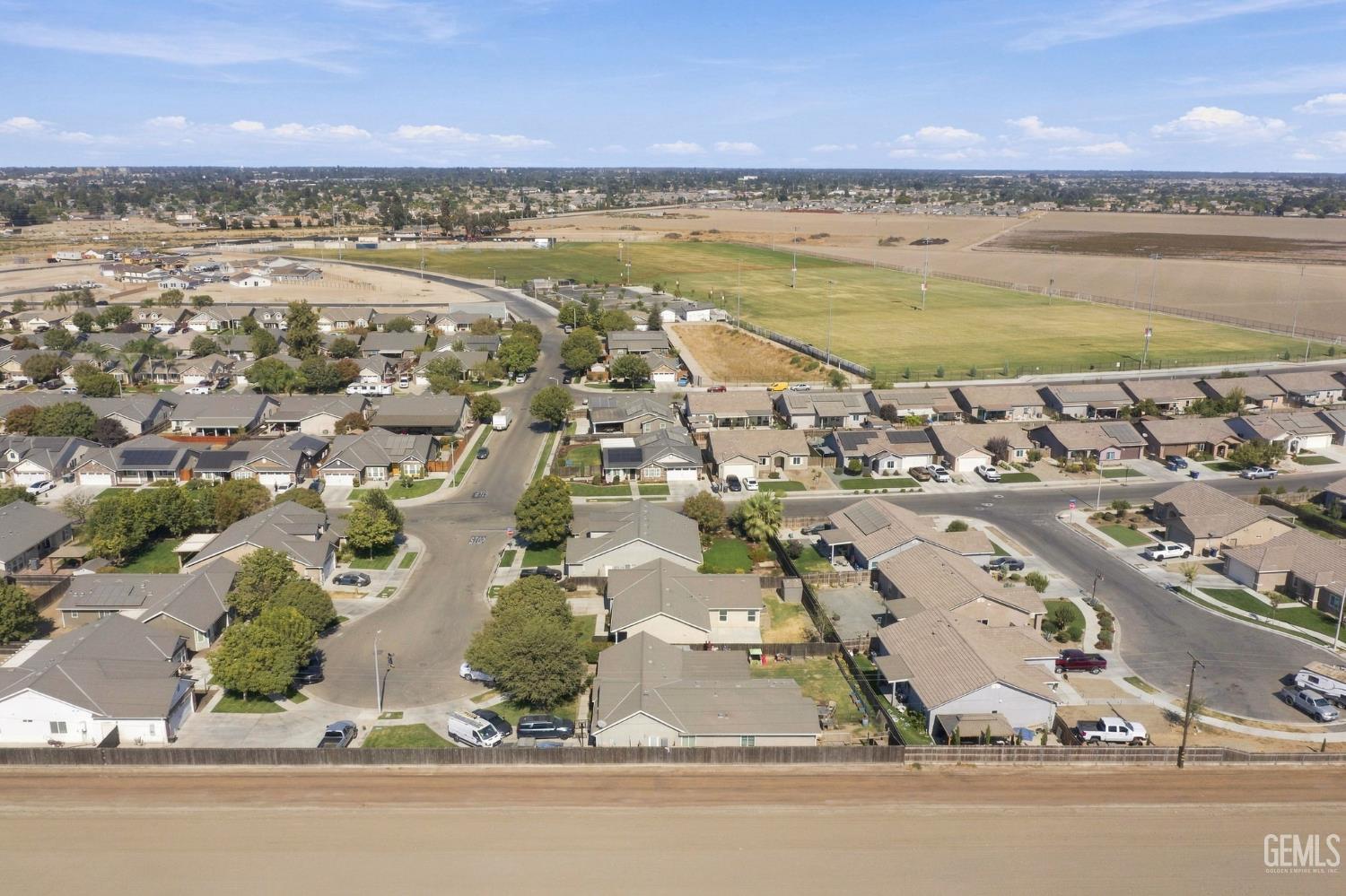main property photo 50