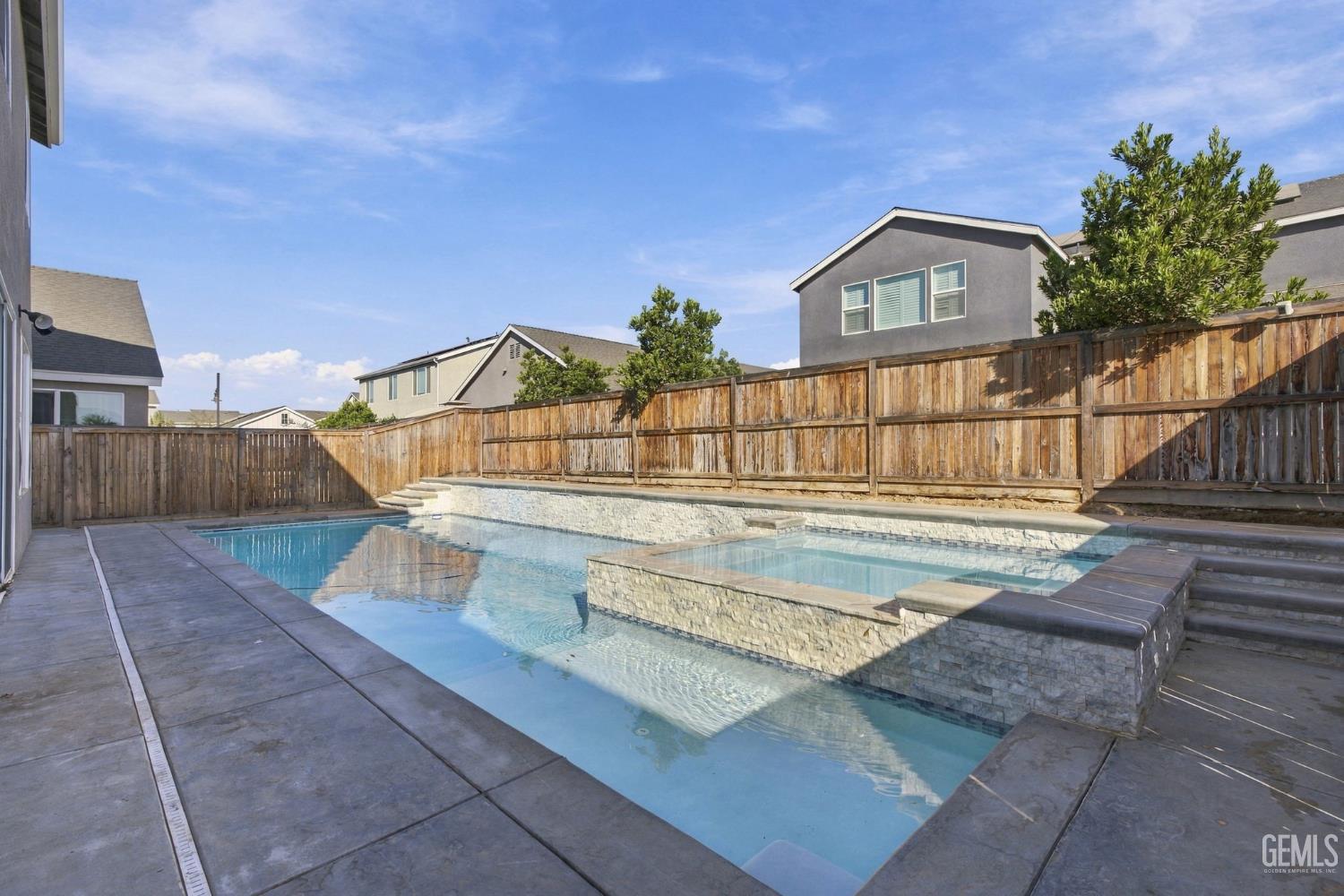 main property photo 51