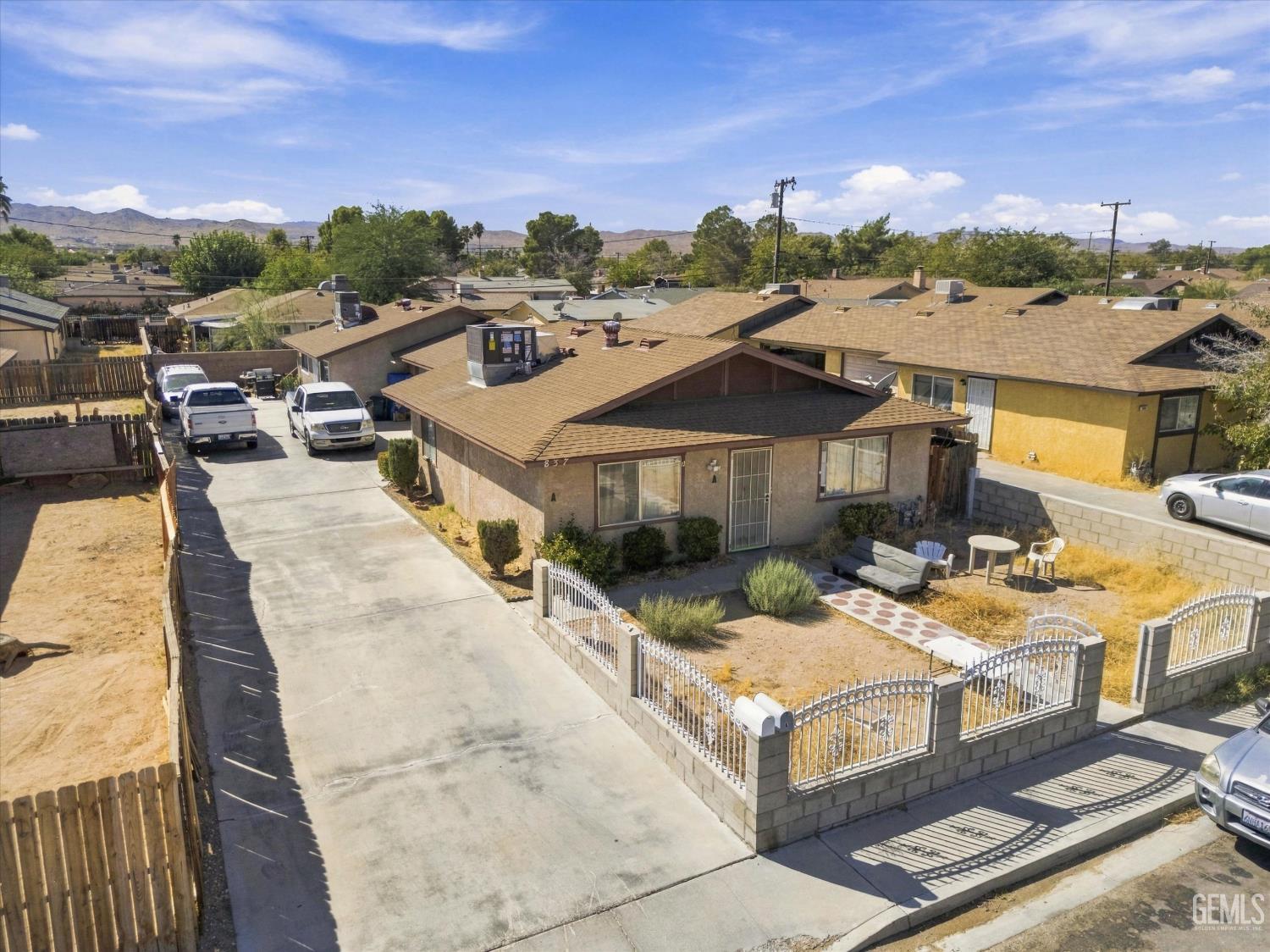 main property photo 6