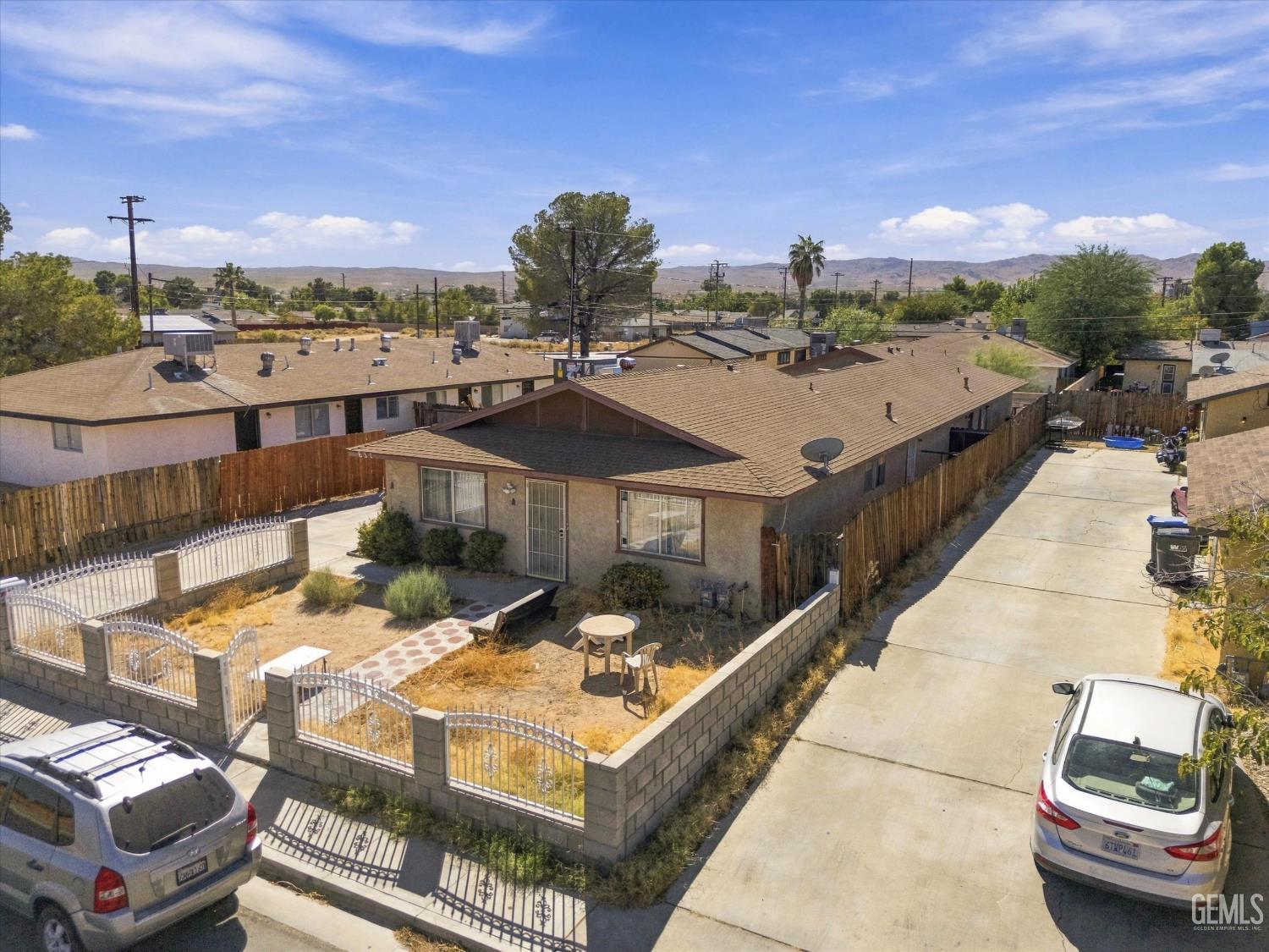 main property photo 7