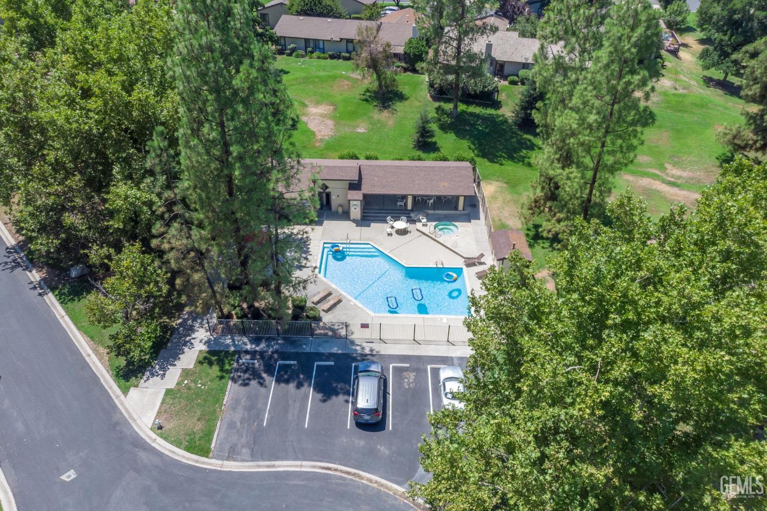 main property photo 60