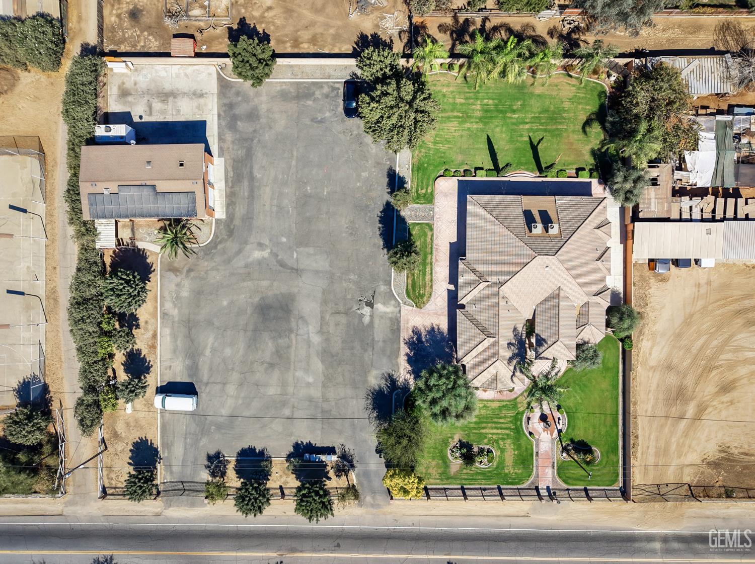 main property photo 43