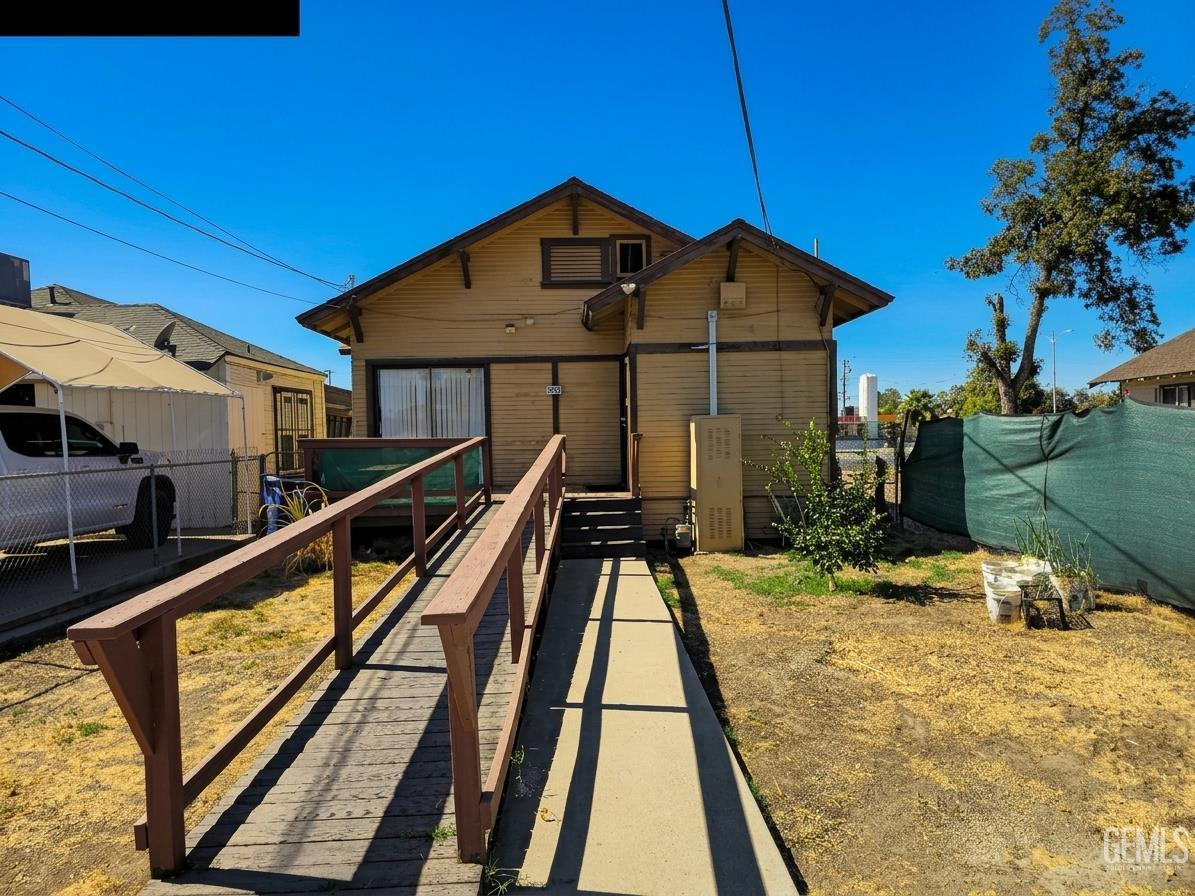 main property photo 10