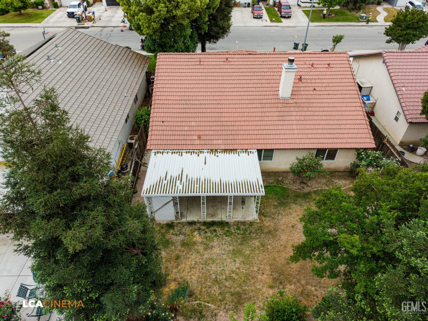 main property photo 8