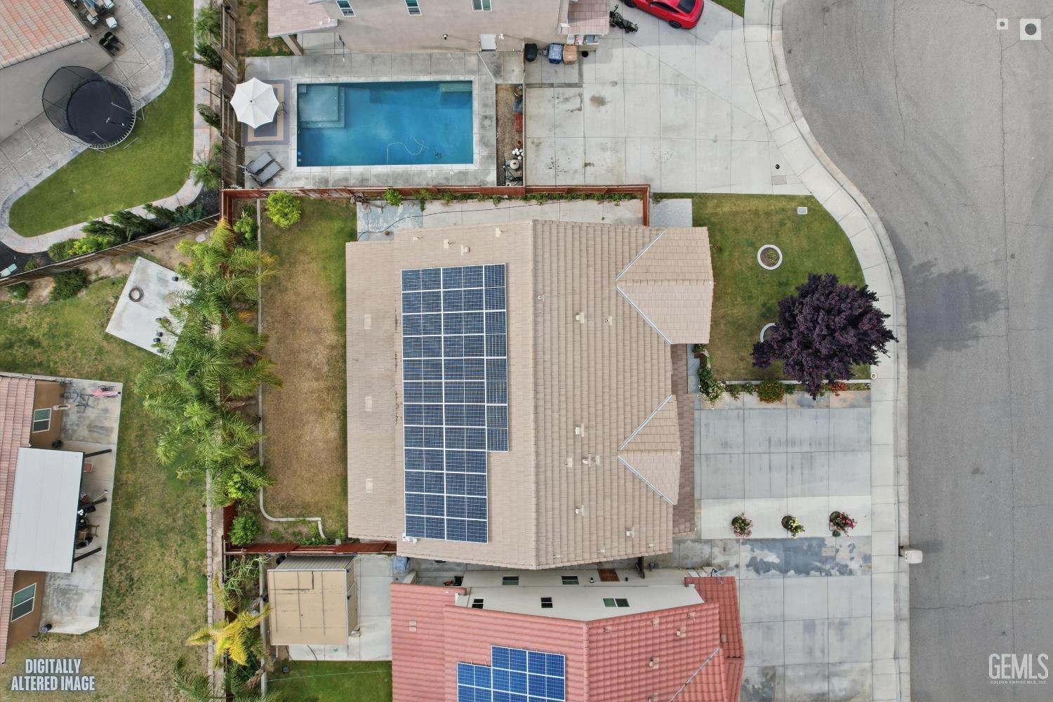 main property photo 39