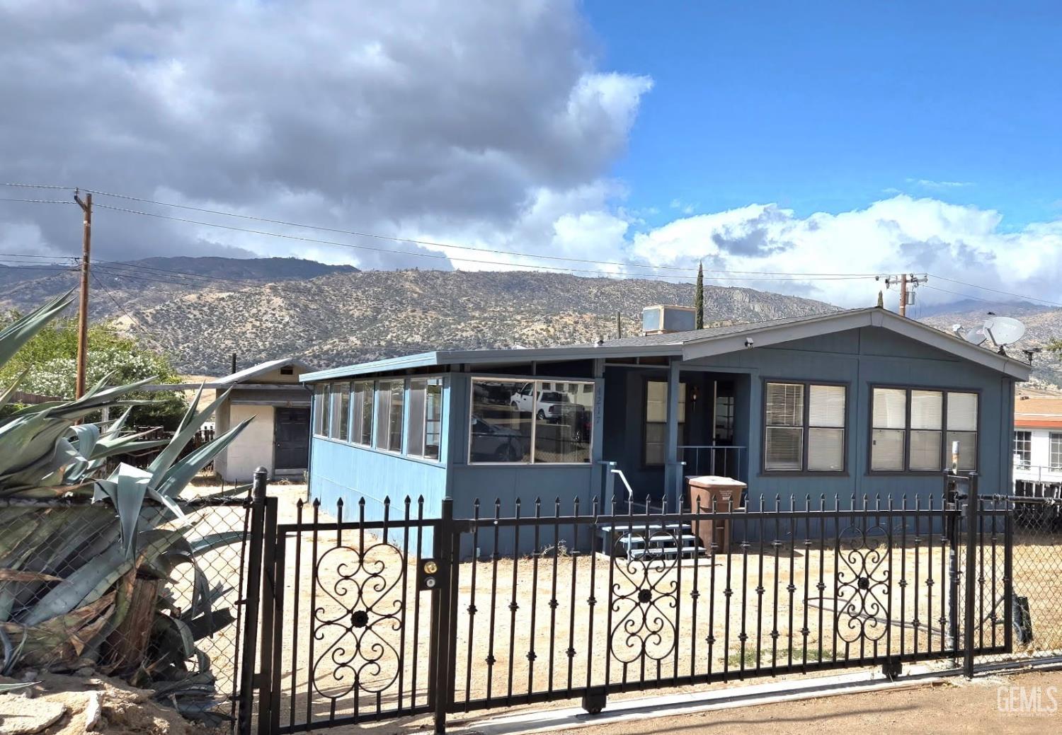 main property photo 0