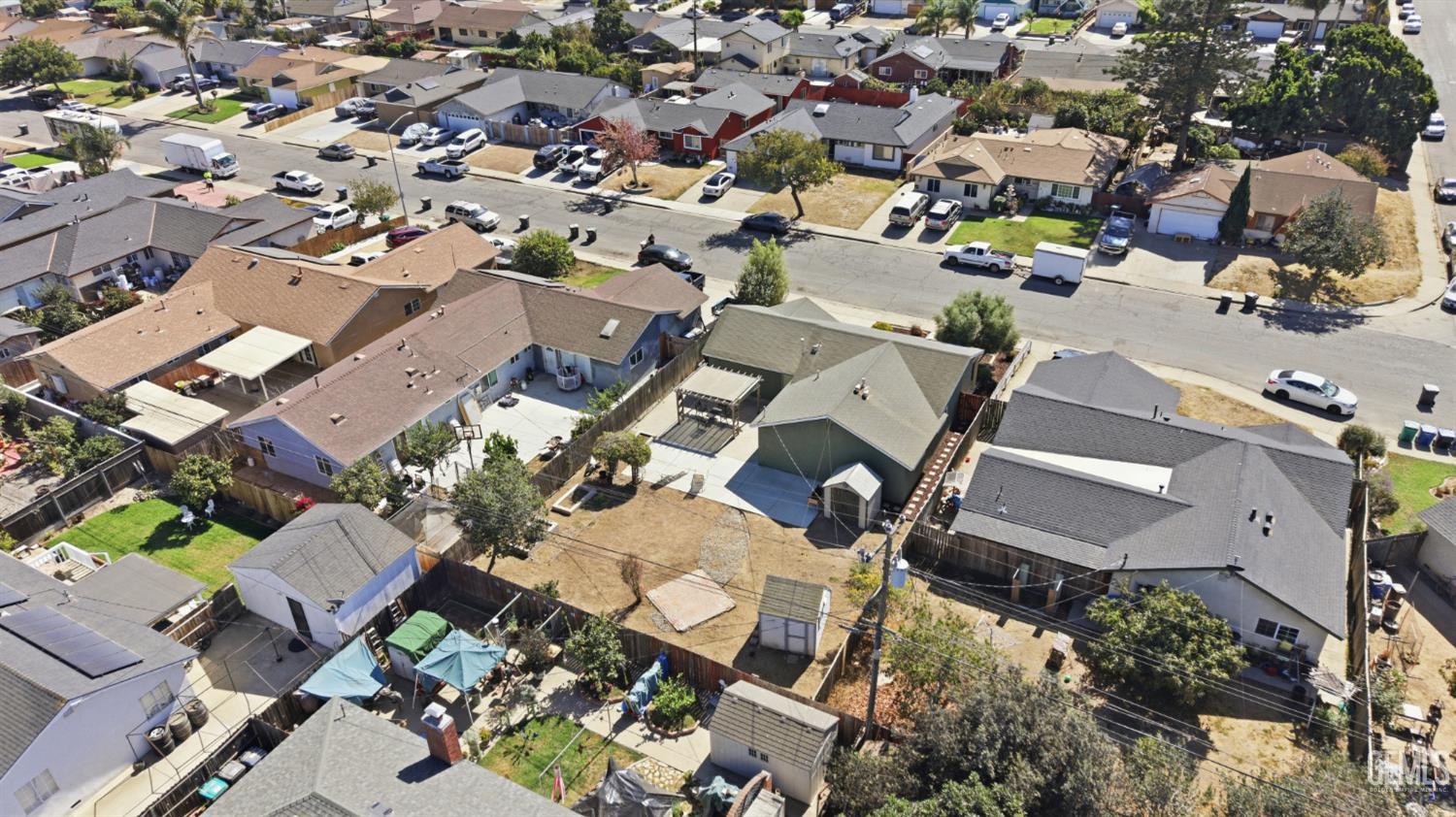 main property photo 14