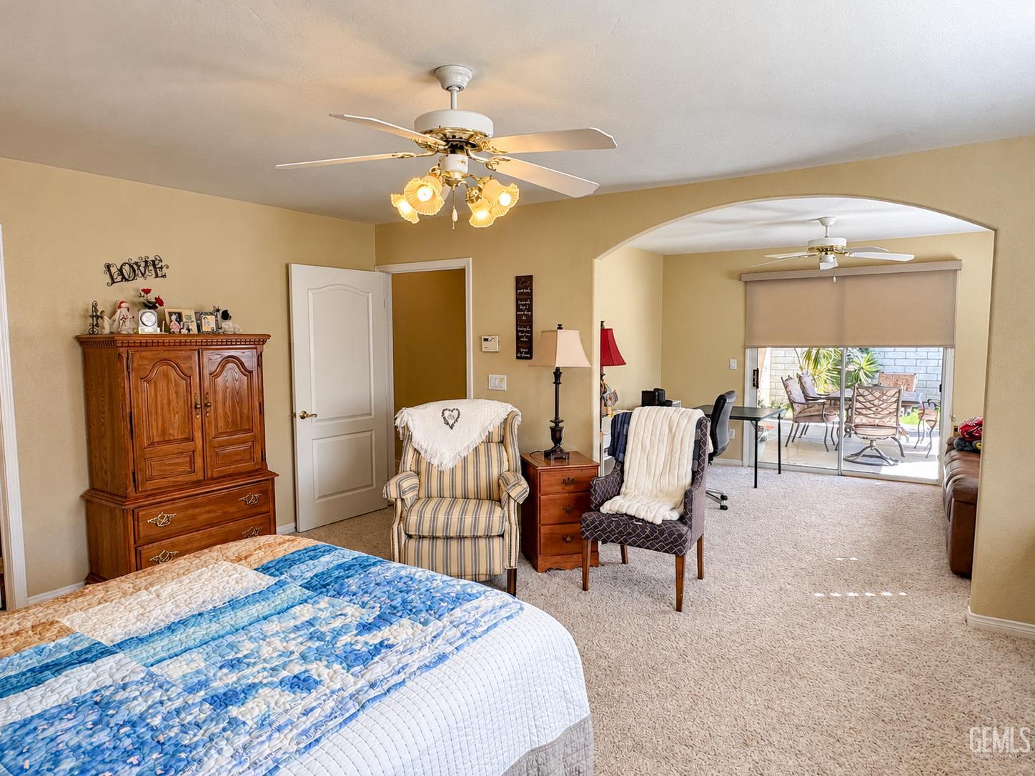 main property photo 18