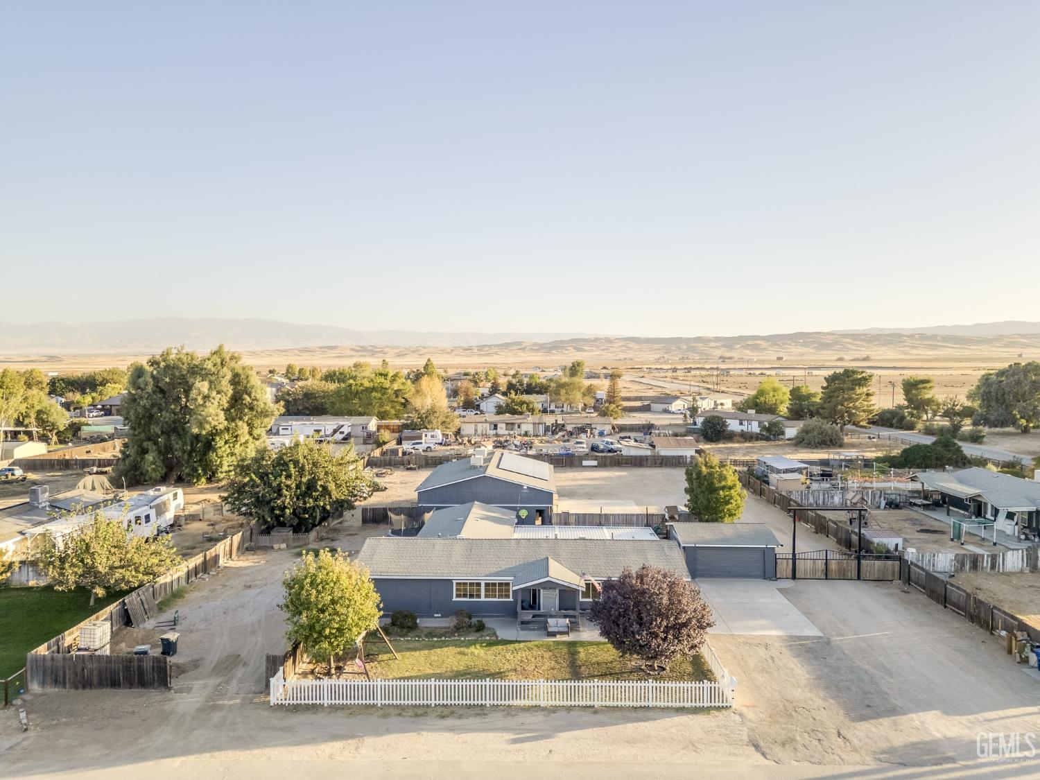 main property photo 31