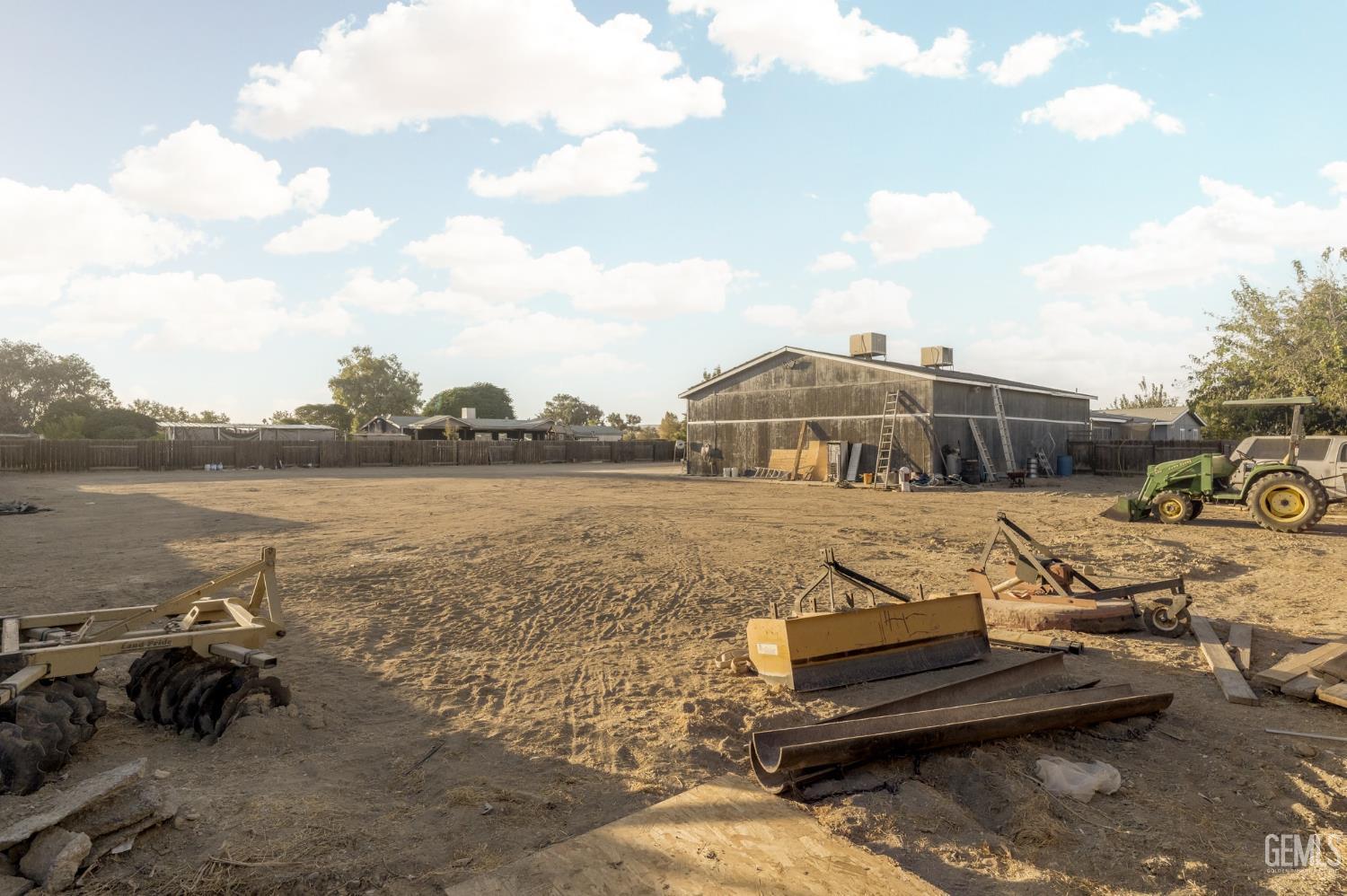 main property photo 47