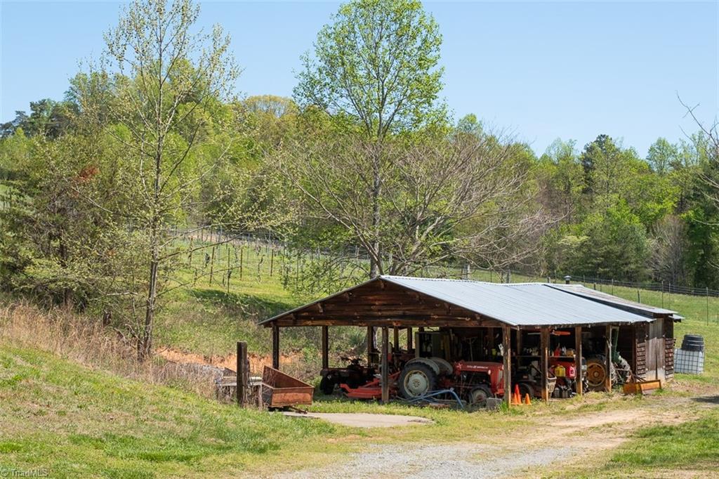 main property photo 27