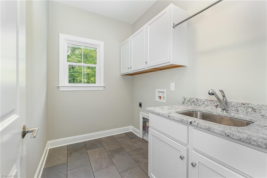 property viewer photo 16