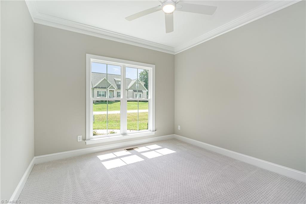 property viewer photo 23