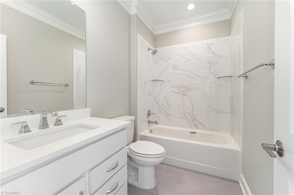 property viewer photo 25