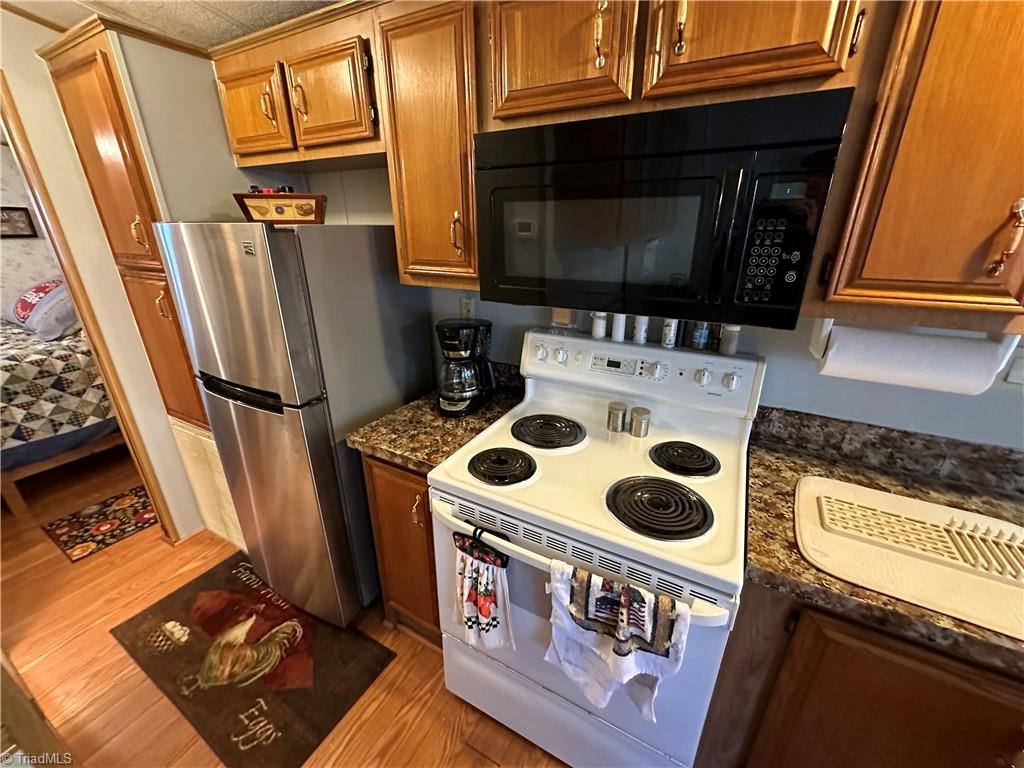 property viewer photo 12