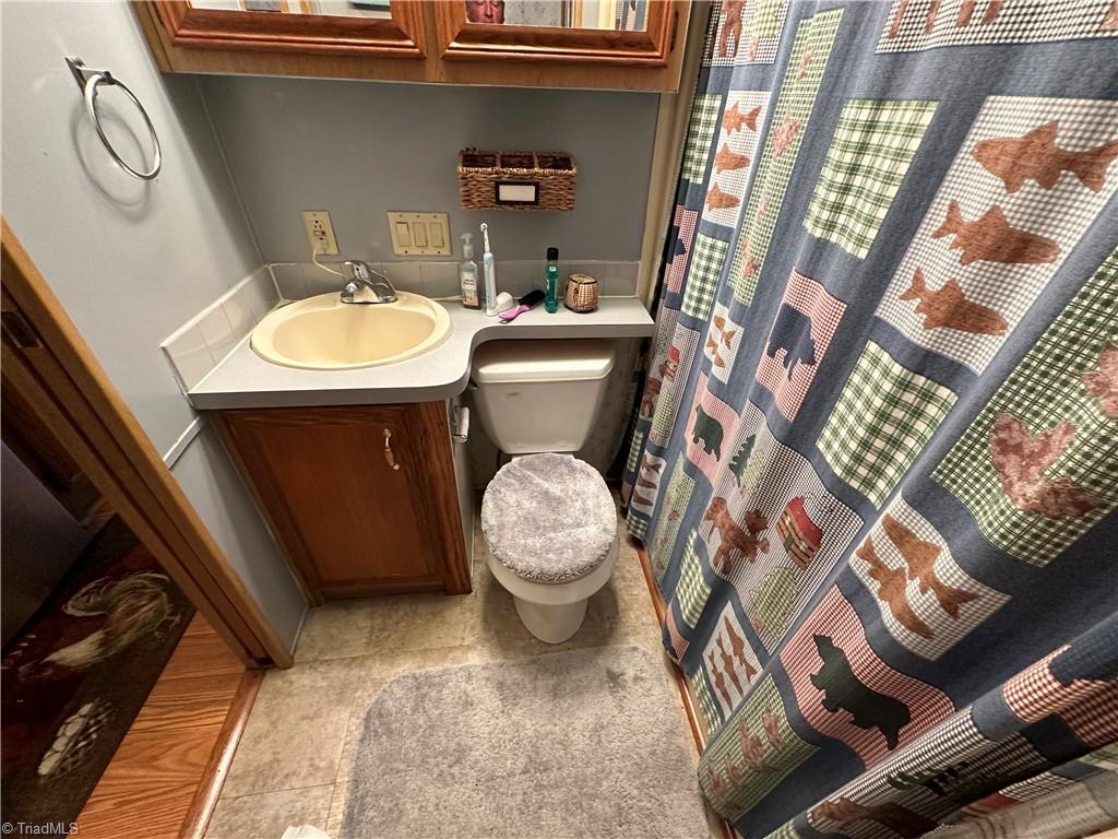 property viewer photo 18