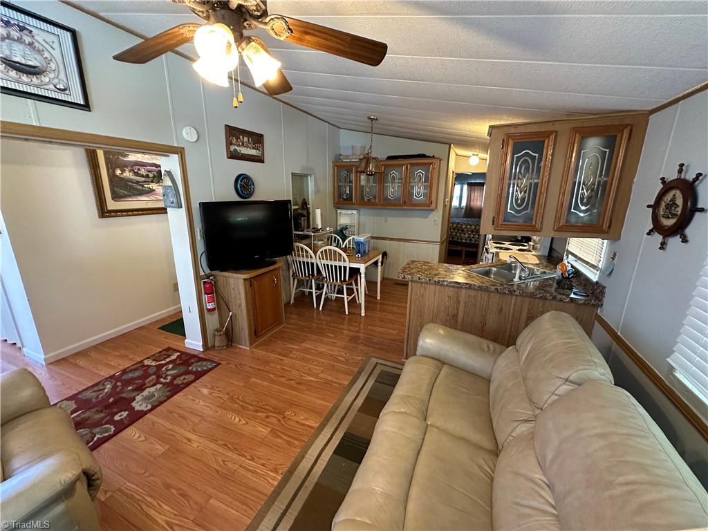 property viewer photo 21