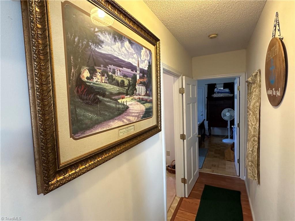 property viewer photo 26