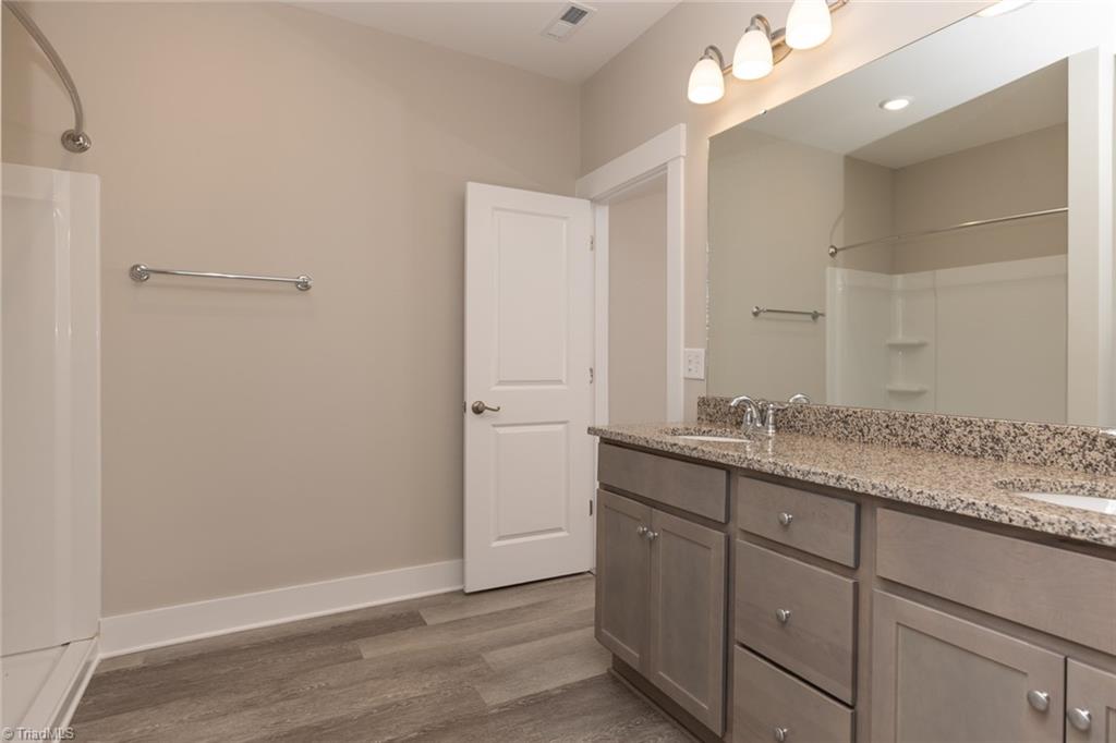 property viewer photo 21
