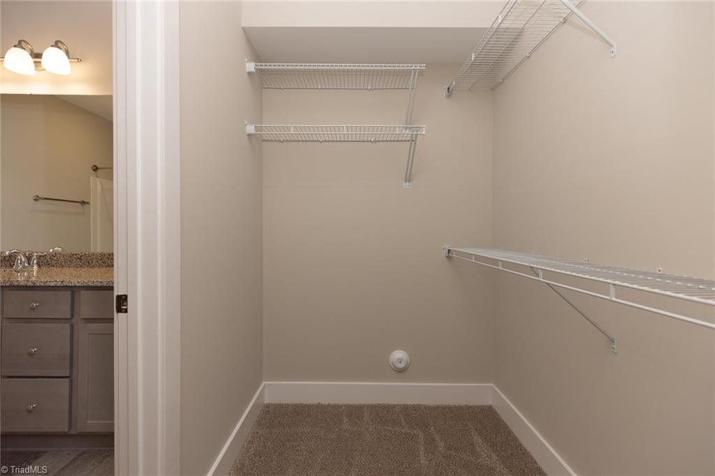 property viewer photo 22