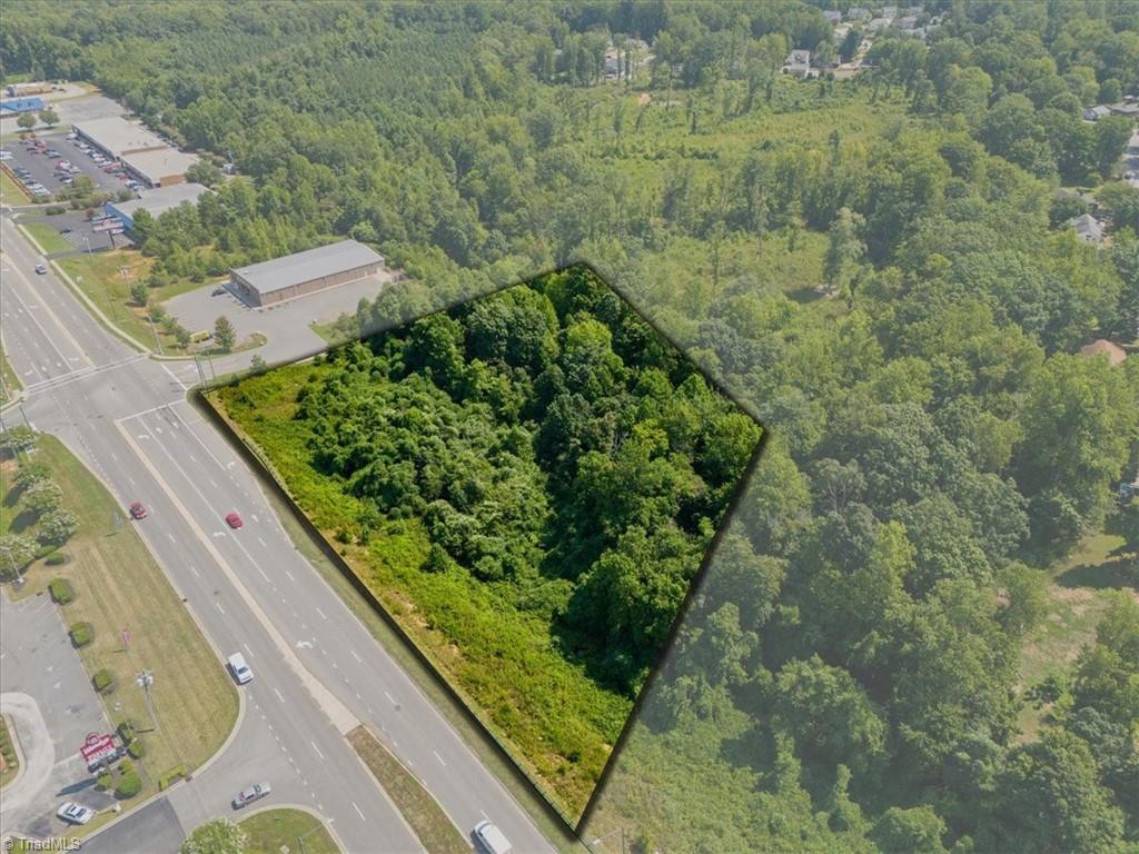 main property photo 4