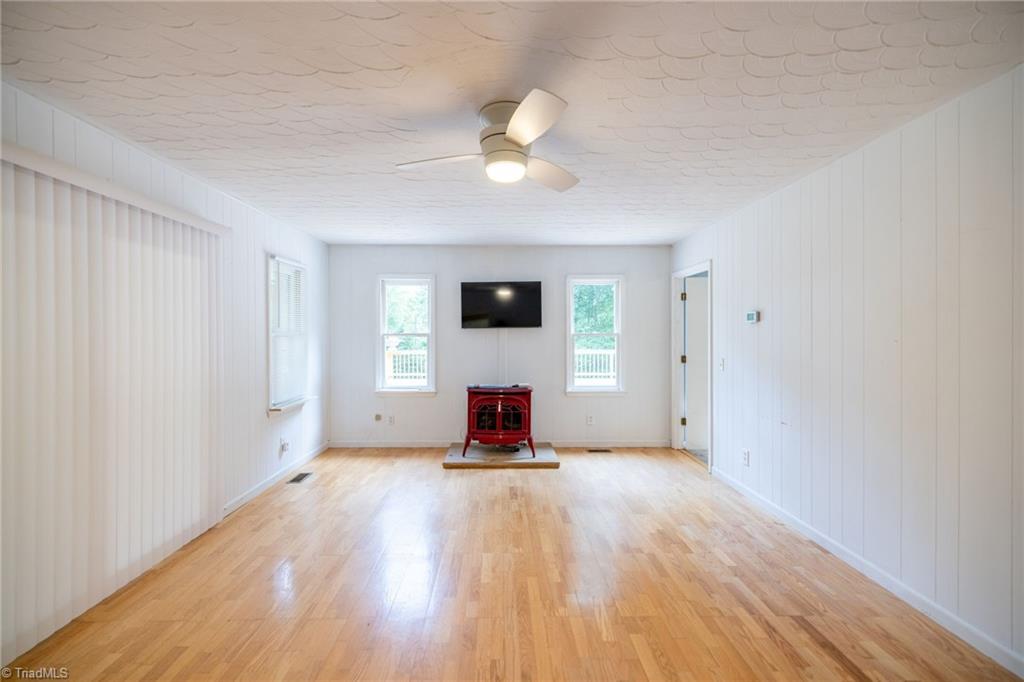 property viewer photo 12