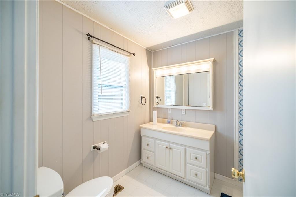 property viewer photo 16