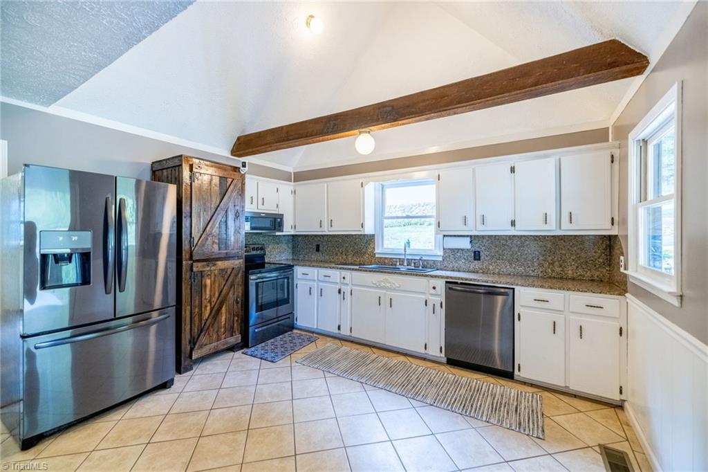 property viewer photo 9