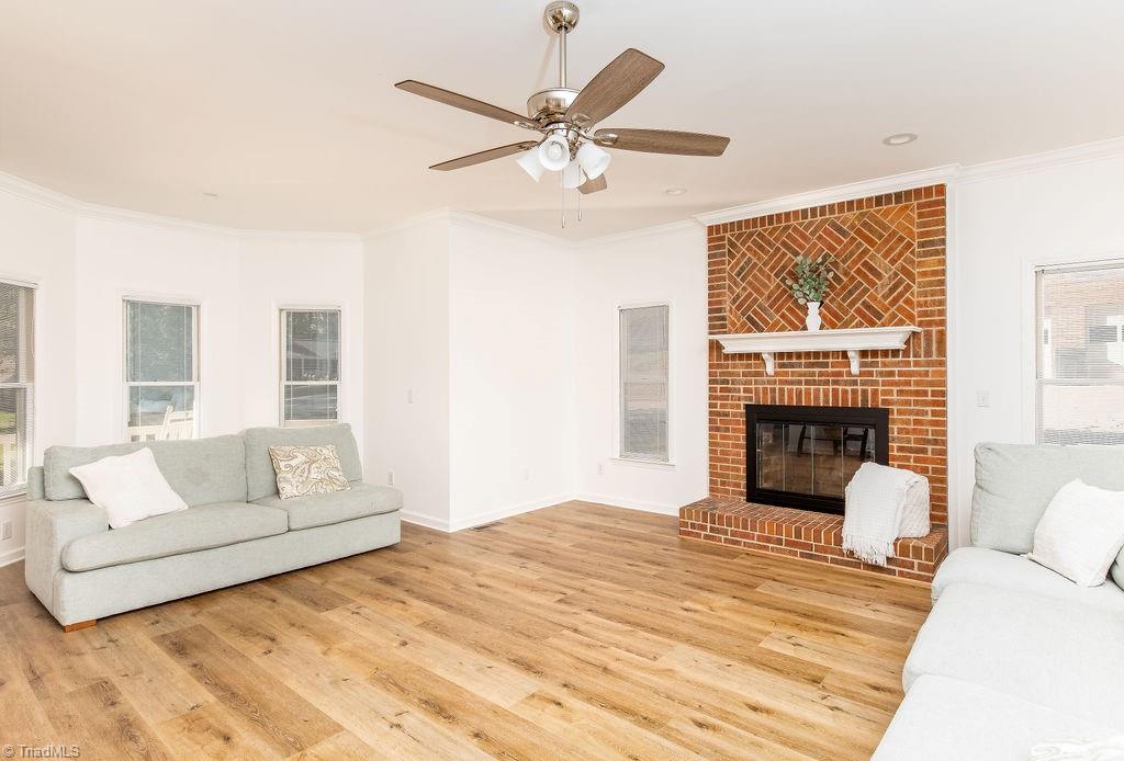 property viewer photo 1