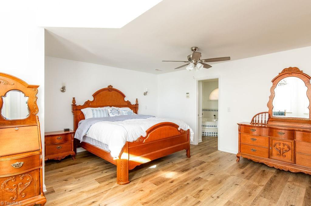 property viewer photo 18