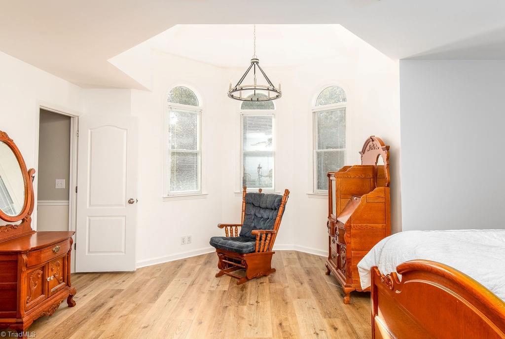 property viewer photo 19